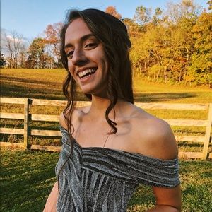 Meet your Posher, Brooke